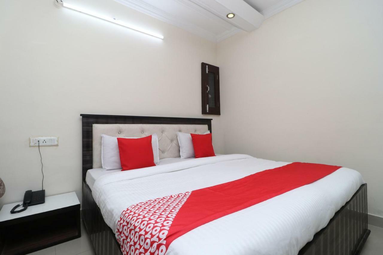 Oyo 37721 Hotel Kings Pathānkot Extérieur photo